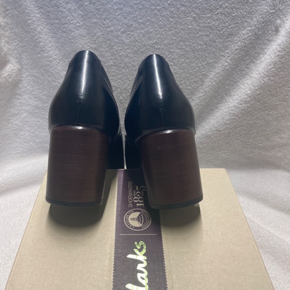Clarks - Picture 4 of 9